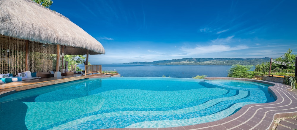Pure Shores Villa — 4-Star Luxury Hotel in Guindulman, Philippines