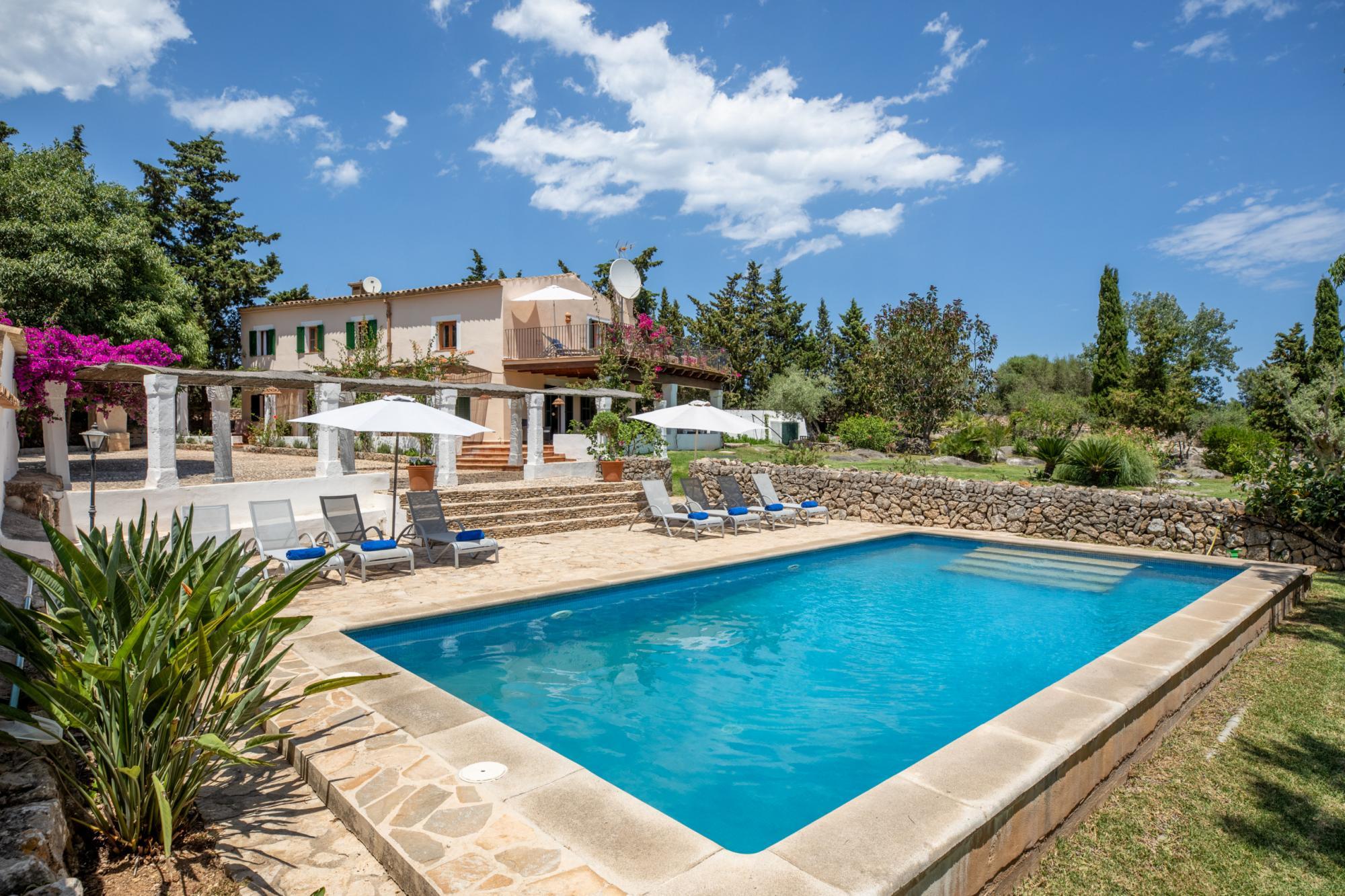 Morell in Alcudia with 4 Bedrooms And 4 Bathrooms — 4-Star Luxury Hotel in Pollenca, Spain