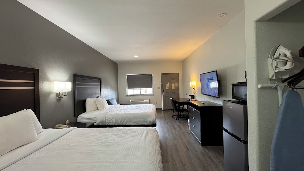 Sunbridge Inn and Suites - photo 23