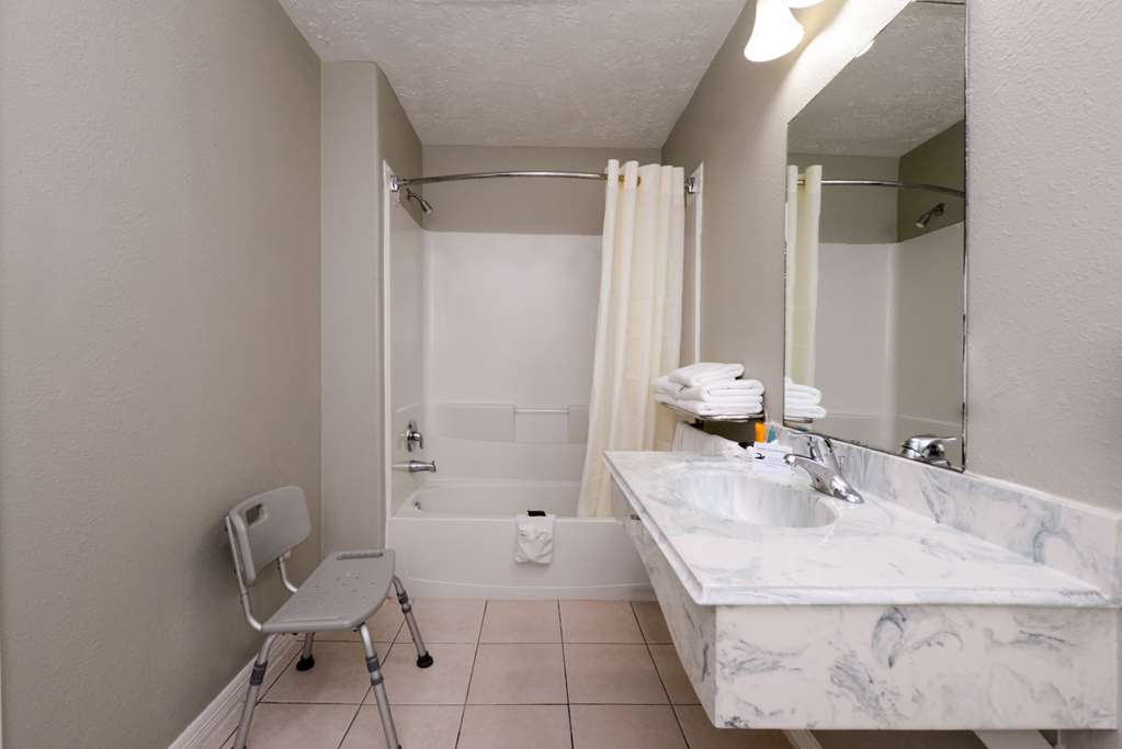 Americas Best Value Inn & Suites Waller Prairie View - photo 21