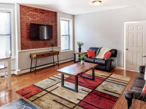Spacious Getaway by Wooster Square — 4-Star Luxury Hotel in New Haven, United States
