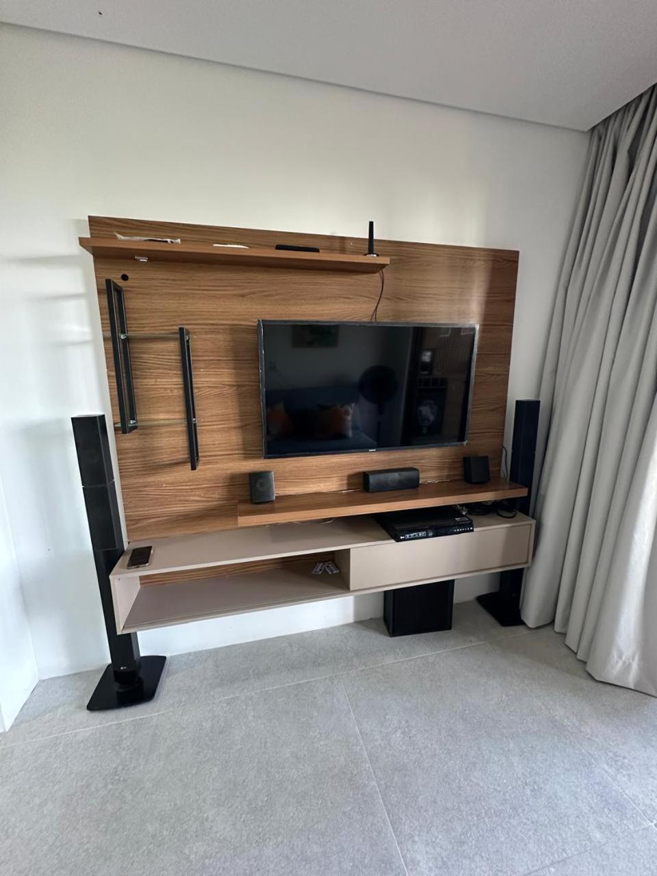 Apartamento Flat Pé na Areia Vista Incrível — 4-Star Luxury Hotel in Tamandare, Brasil