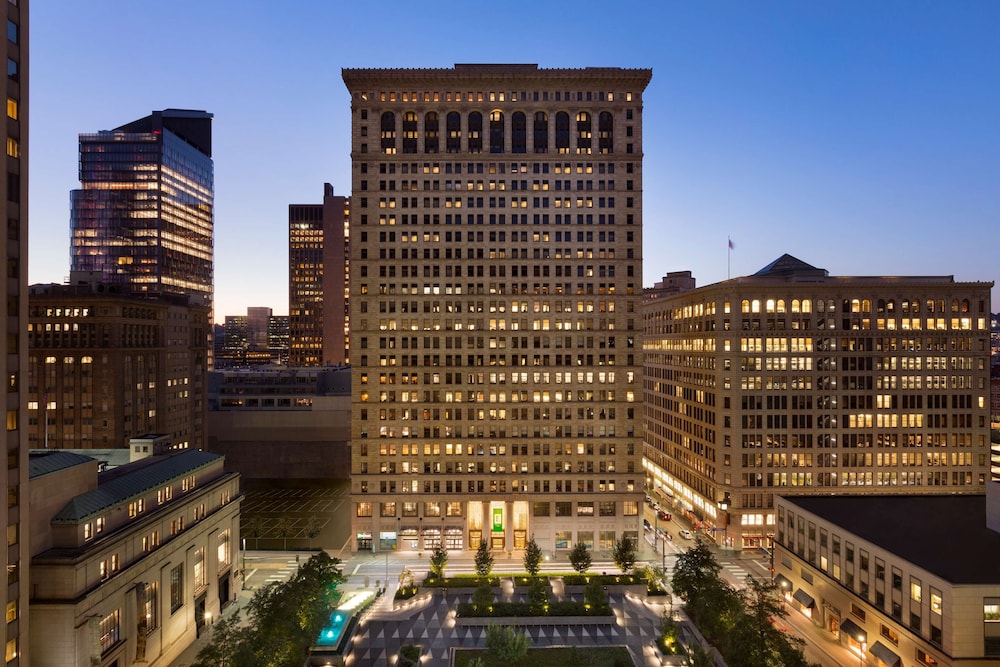 Embassy Suites By Hilton Pittsburgh Downtown - photo 58