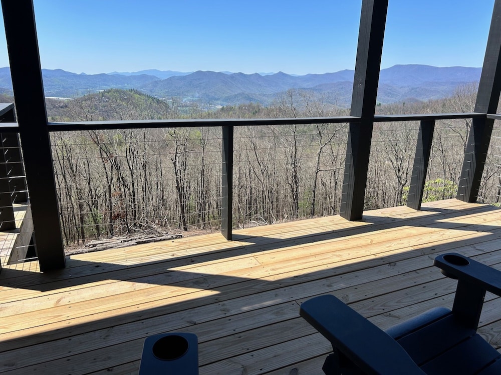 Fire Mountain Inn Cabins & Treehouses - photo 109