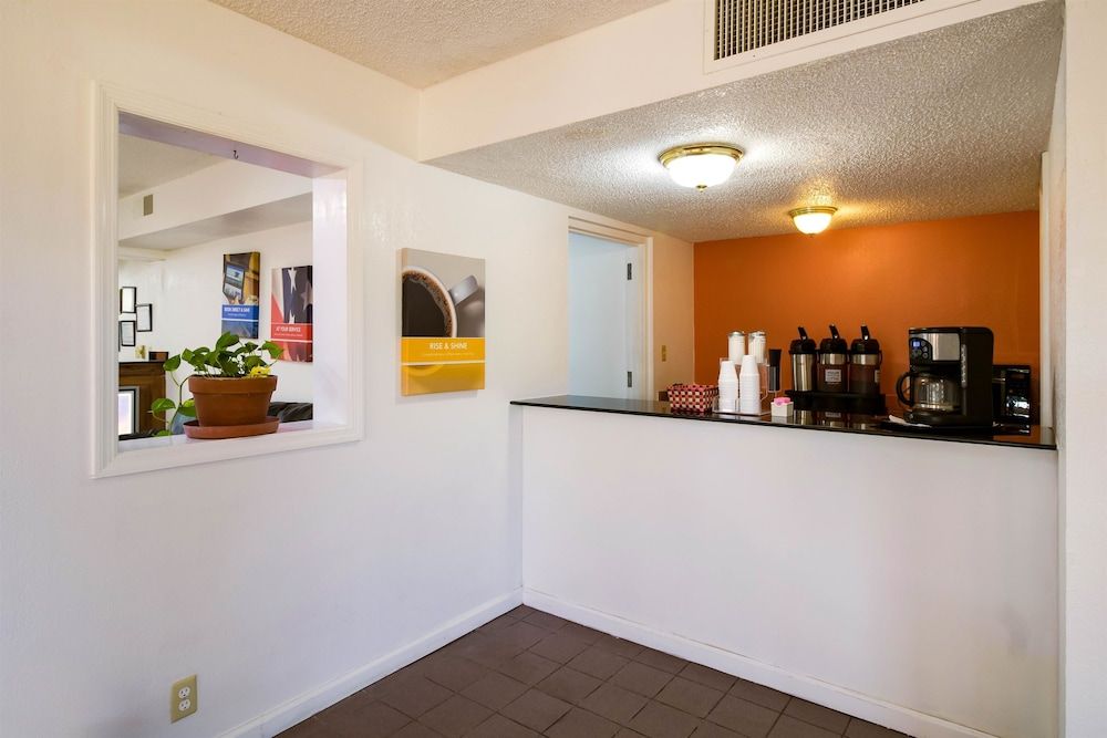 Motel 6 Holyoke MA - photo 21