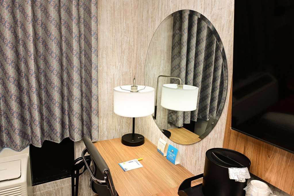 Days Inn by Wyndham Bronx NYC - photo 16