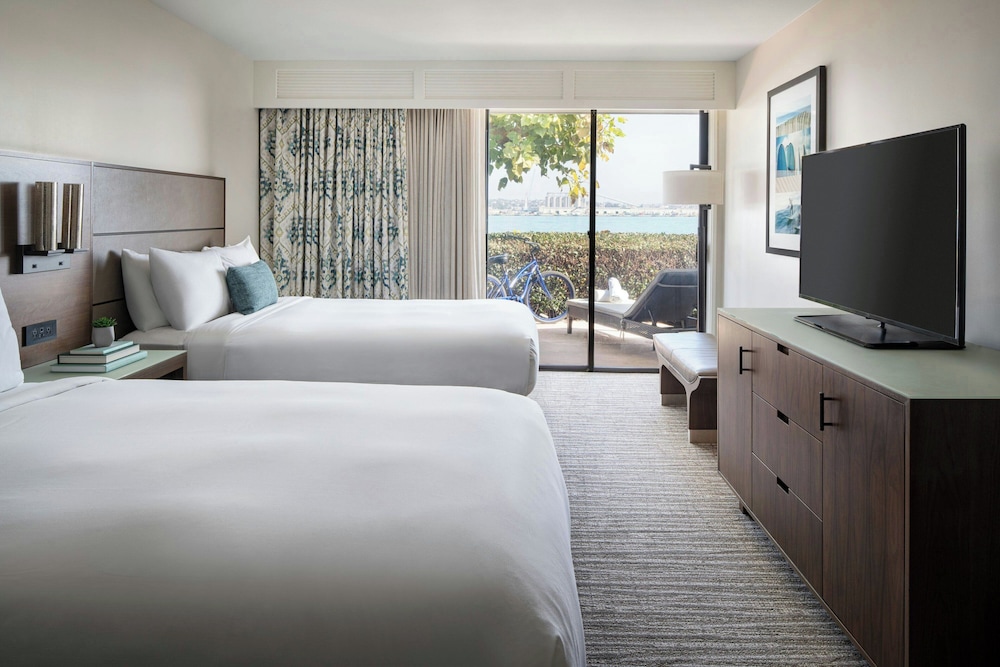 Coronado Island Marriott Resort & Spa - photo 17
