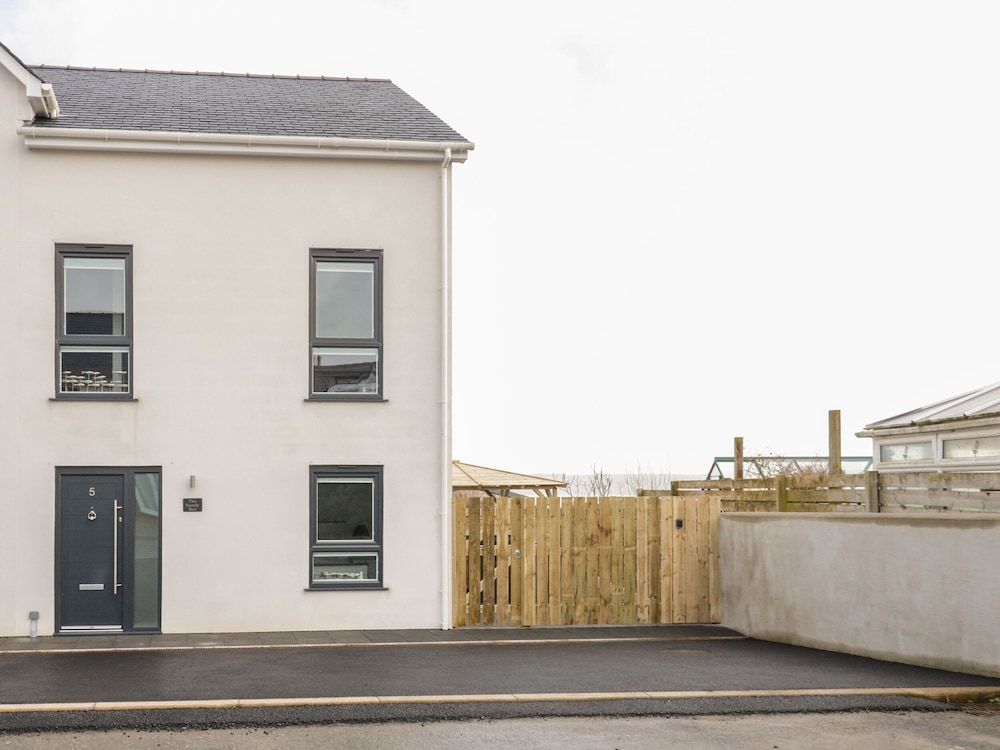 The Sandy Bee in Benllech, United Kingdom