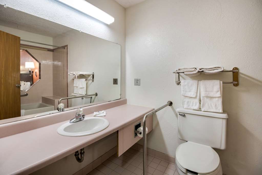 Motel 6 Marion IL - photo 22