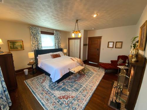Firefly Hills — hotel in Beattyville