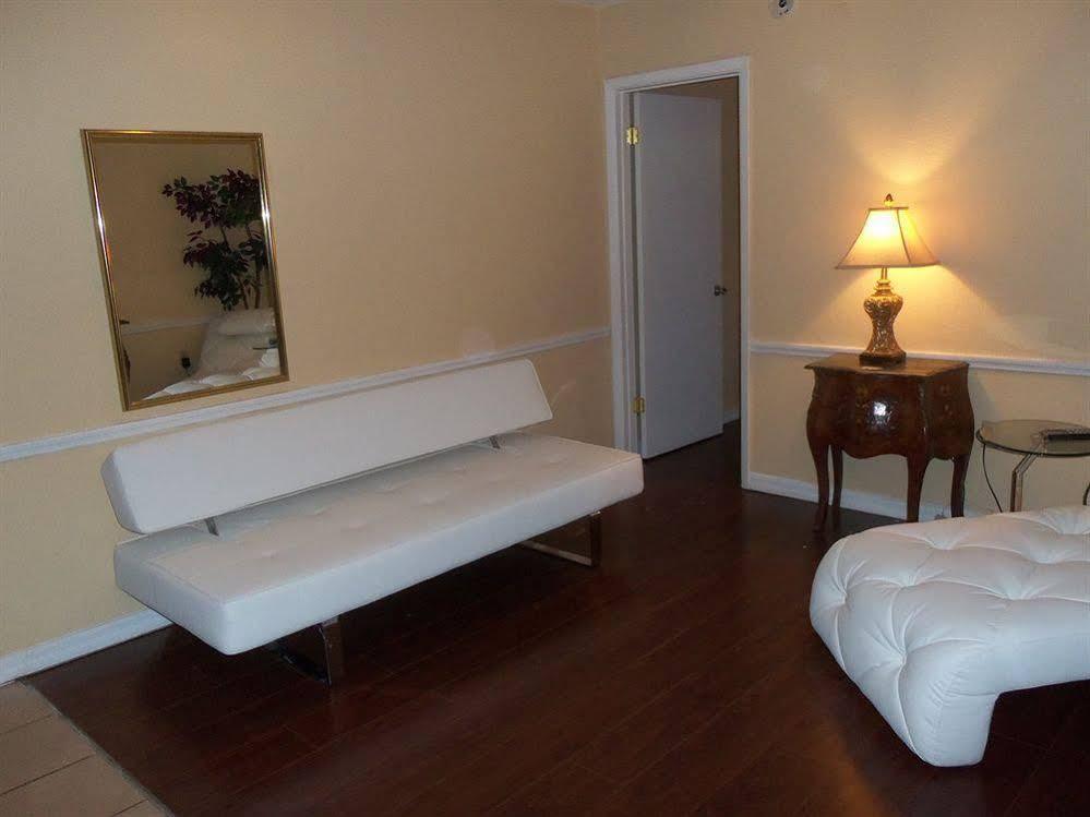 Claremont Kissimmee Hotel - photo 8