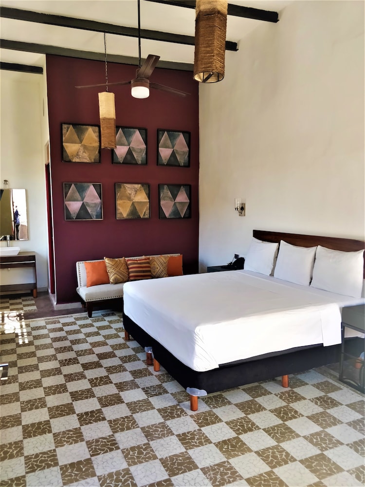 Hotel Urban