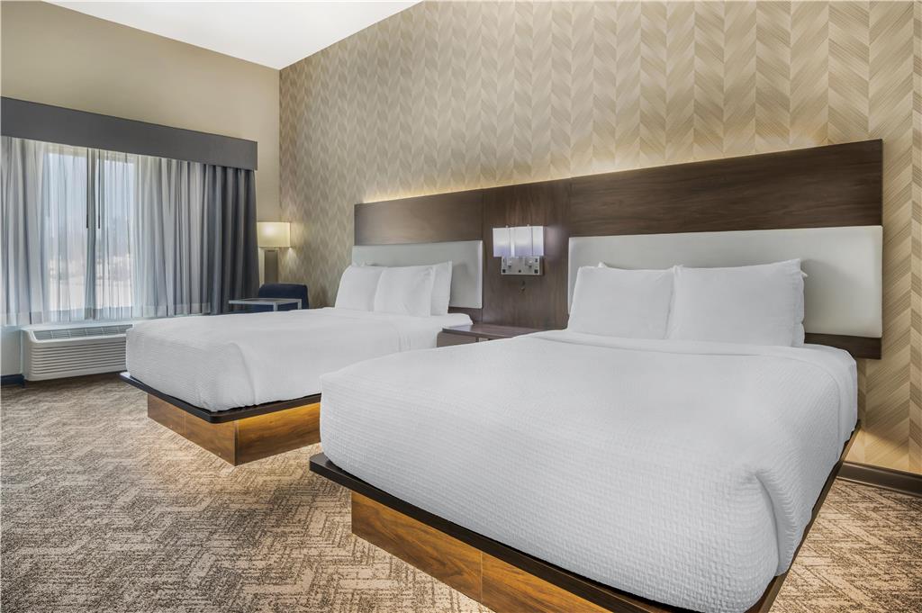 Best Western Plus Parkside Inn & Suites - photo 13