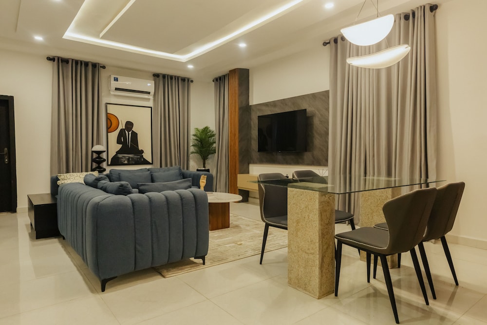 George Residence Abuja — 4-Star Luxury Hotel in Abuja, Nigeria