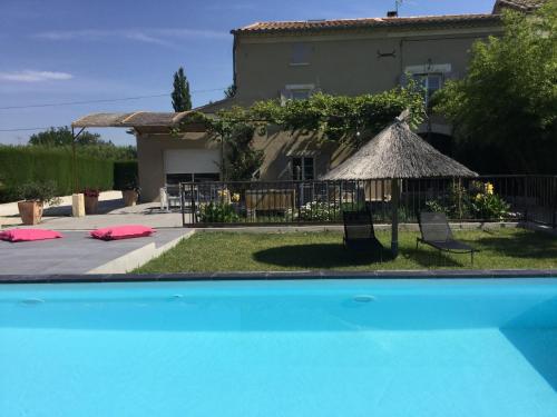 Beautiful Provencal Mas With Pool In Barbentane Close To Avignon Sleeps 8 — Barbentane
