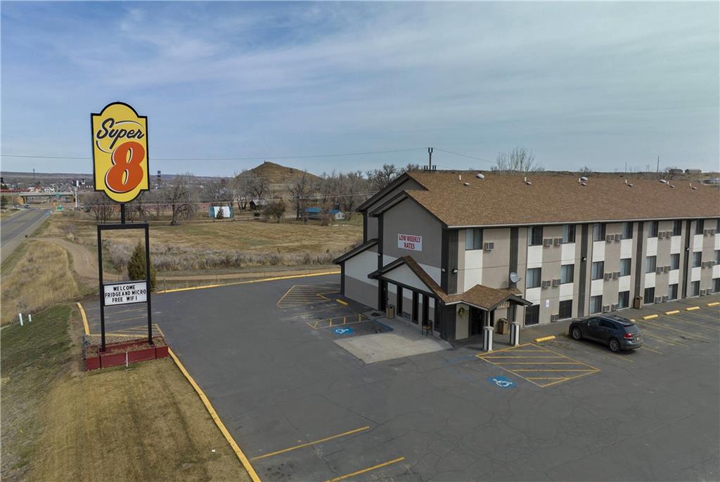 Super 8 by Wyndham Miles City - photo 3