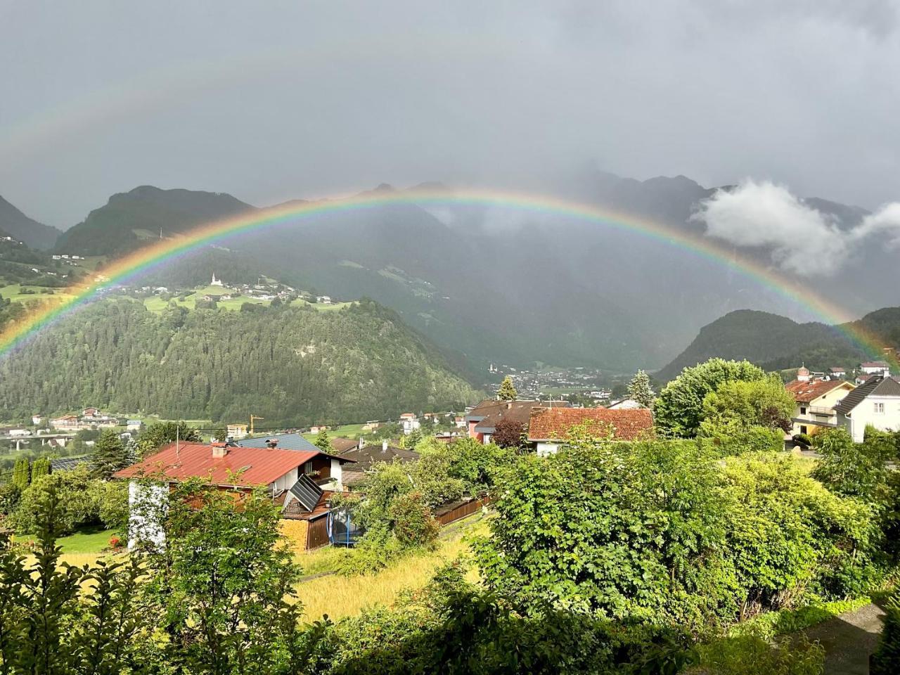 Double room with a kitchenette and private bathroom in a beautiful surrounding in Sautens, Austria