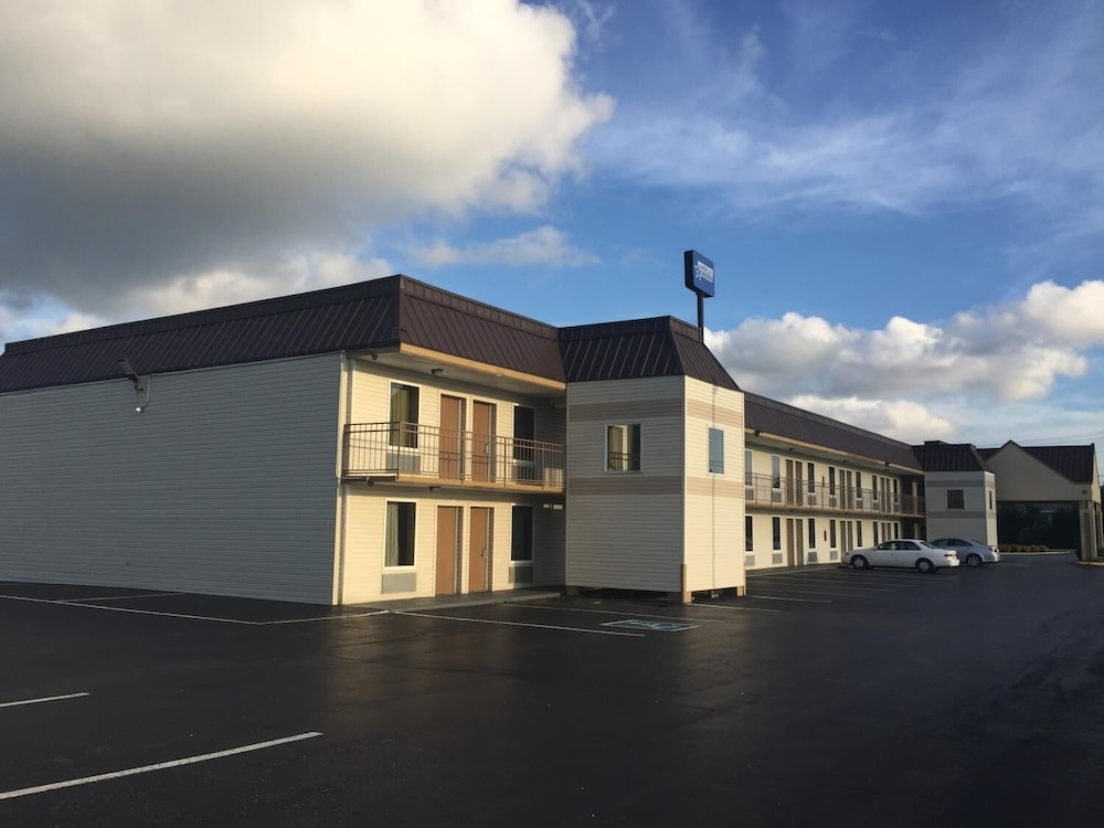 Americas Best Value Inn Manchester TN - photo 28
