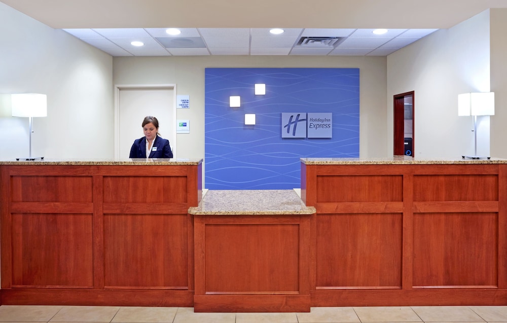 Holiday Inn Express Chehalis Centralia by IHG - photo 42