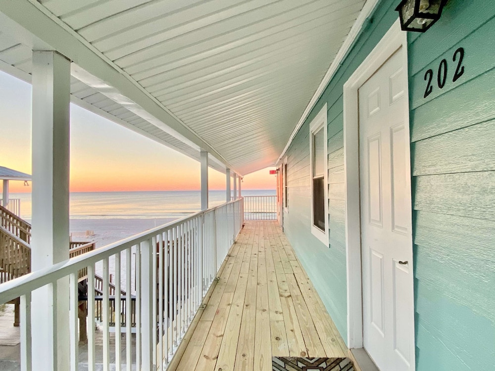Sunrise Village by Meyer Vacation Rentals — 4-Star Luxury Hotel in Gulf Shores, United States