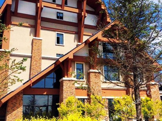 Theme inn of Changbai mountain tribal town — hotel near Changbaishan Airport