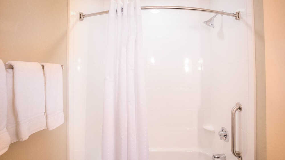 Holiday Inn Express Wichita South by IHG - photo 19