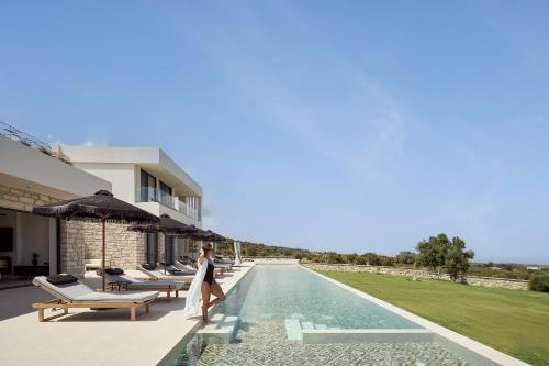 Gavras Exclusive Villas with Infinity Pools SPA Whirlpools & Seaviews by Thinkvilla — 4-Star Luxury Hotel in Rethymno, Greece