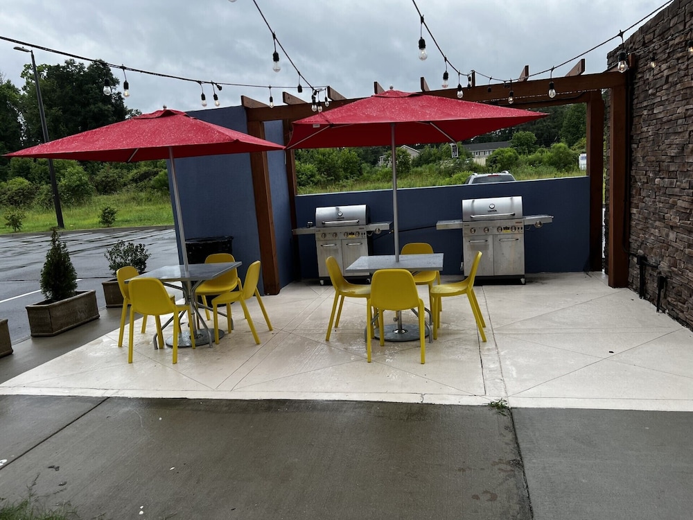 Home2 Suites by Hilton Hinesville — hotel in Hinesville