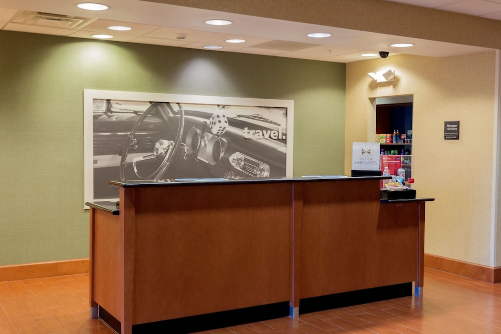 Hampton Inn & Suites Radcliff Fort Knox - photo 2