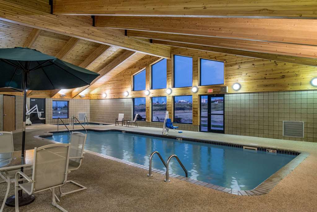 AmericInn by Wyndham Belle Fourche - photo 5