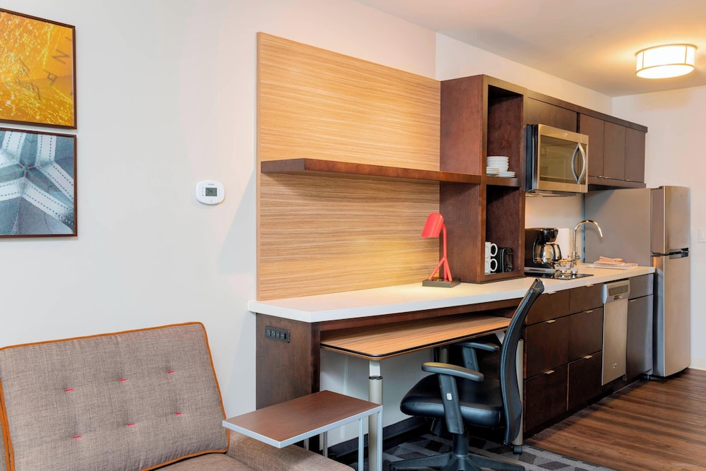 TownePlace Suites by Marriott Louisville North - photo 9