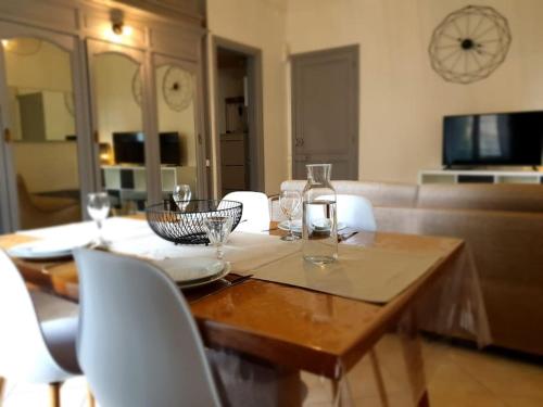 Grand T2 Calme Et Cosy Au Pyrenees Palace in Bagneres-De-Luchon, France