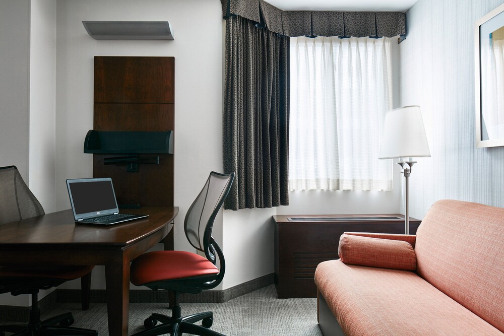 Club Quarters Hotel in San Francisco - photo 8
