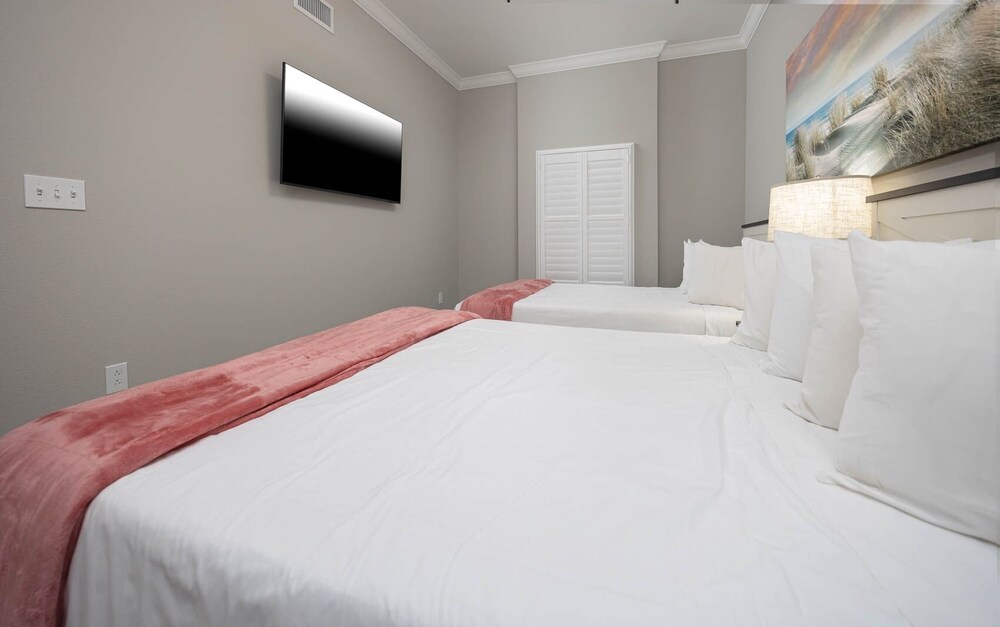 Phoenix Gulf Towers 2205 4 Bedroom Condo - photo 8
