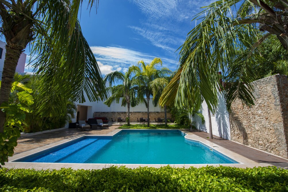 Hotel Embajadores — hotel in Merida