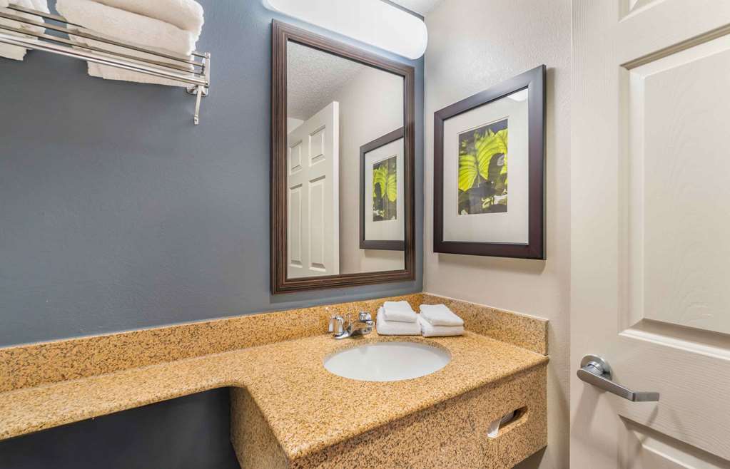 Extended Stay America Suites Chesapeake Greenbrier Circle - photo 30