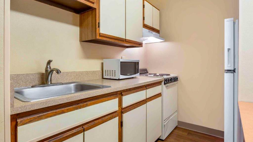 Studio 6 Extended Stay Indianapolis IN North Carmel - photo 19