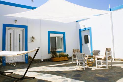 Villa Flora — 4-Star Luxury Hotel in None, Greece
