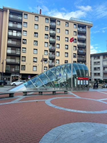 Centrico Tu Hogar En Bilbao — hotel in Barakaldo