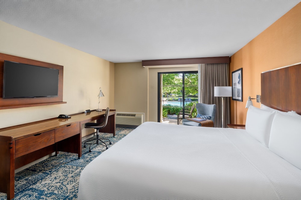 Four Points by Sheraton Pleasanton - photo 10