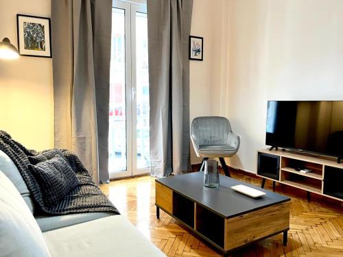 Cozy apartment in Athens — 4-Star Luxury Hotel in Athens, Greece