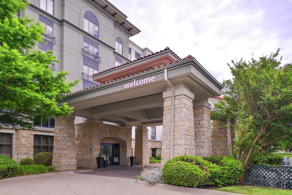 Hampton Inn & Suites Legacy Park Frisco - photo 58