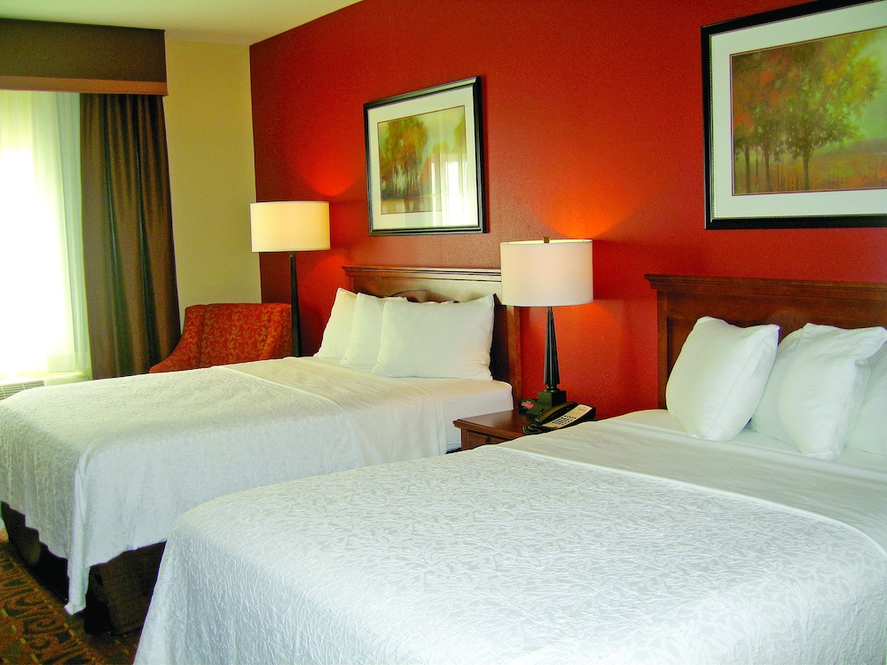 Savanna Inn & Suites - photo 5