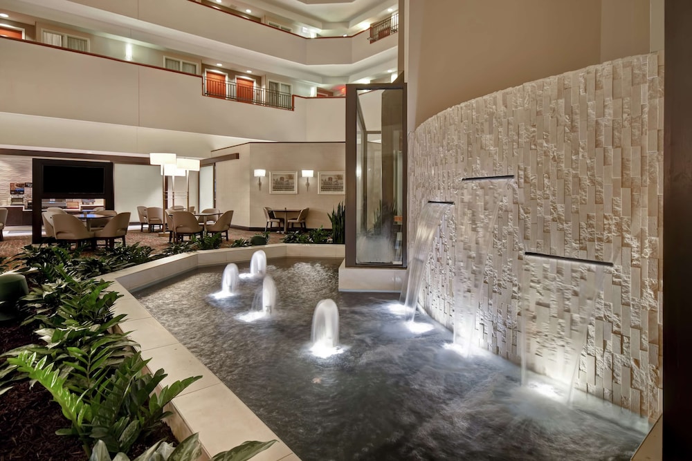 Embassy Suites Little Rock - photo 12