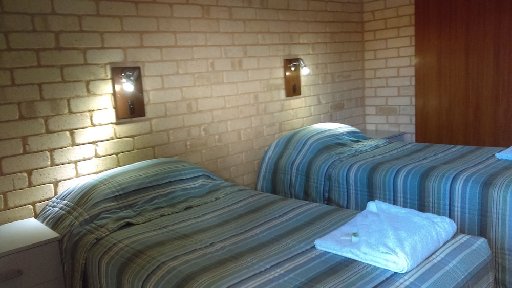 Shark Bay Hotel — Denham — photo 3