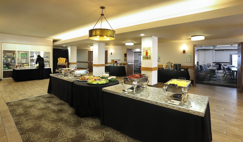 Holiday Inn Nashville Vanderbilt by IHG - photo 61