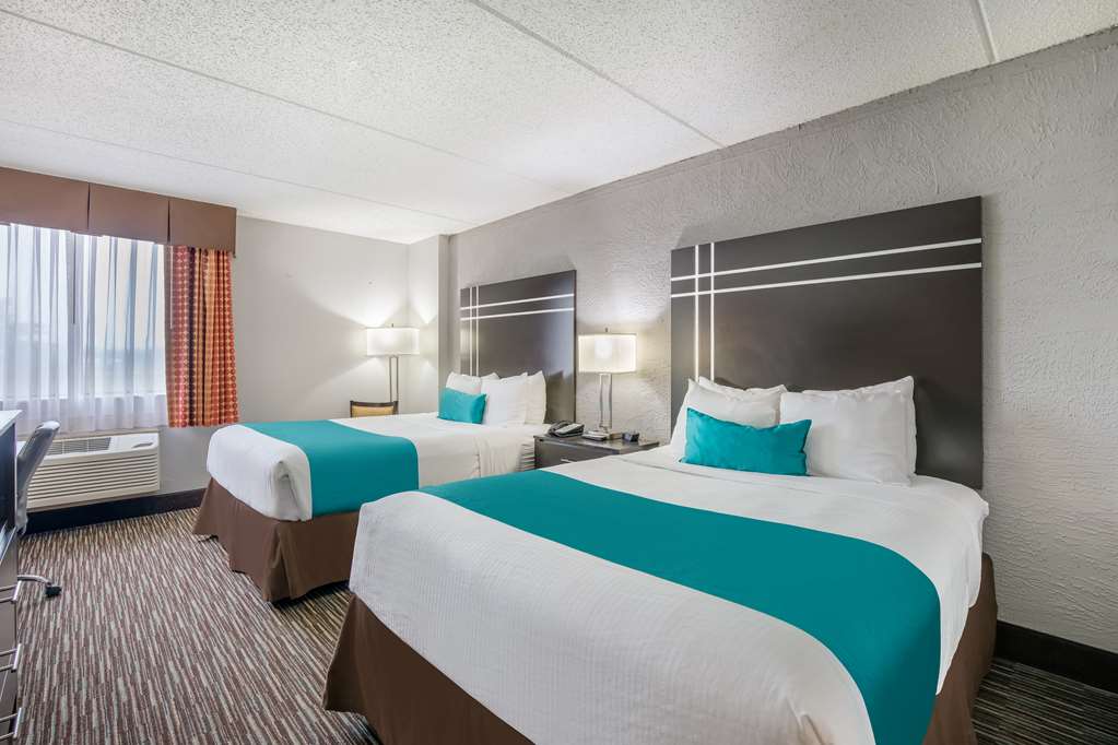 Best Western Waukesha Grand - photo 14