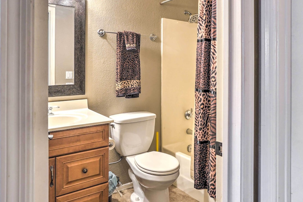 Peoria Oasis with Resort Amenities 2 Mi To Downtown - photo 18