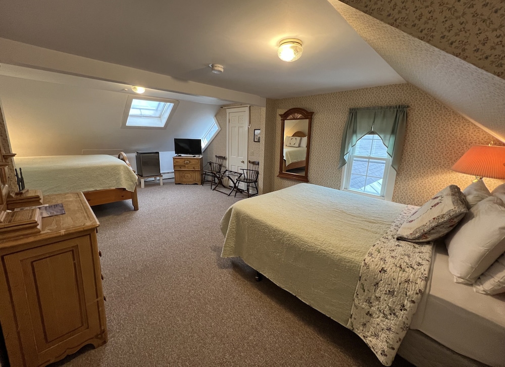 Echo Lake Inn - photo 35