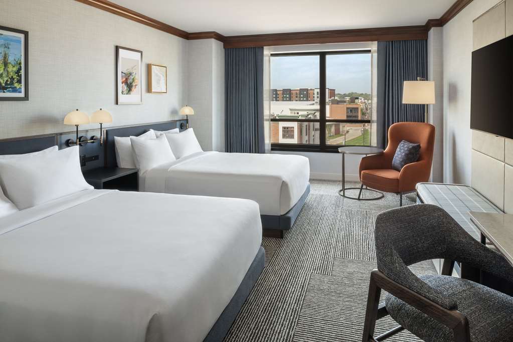 Hyatt Regency Coralville - photo 16